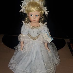 Ashton-Drake Galleries Cinderella 1